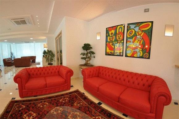 Hotel Haus Charlotte San Benedetto del Tronto Exteriör bild