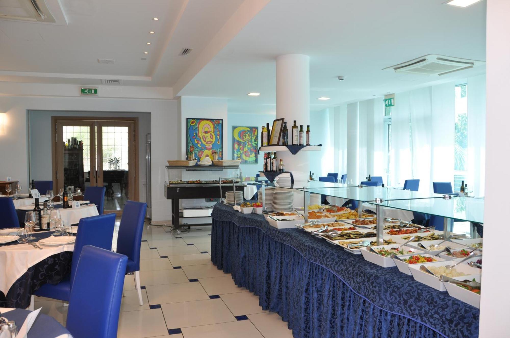 Hotel Haus Charlotte San Benedetto del Tronto Exteriör bild