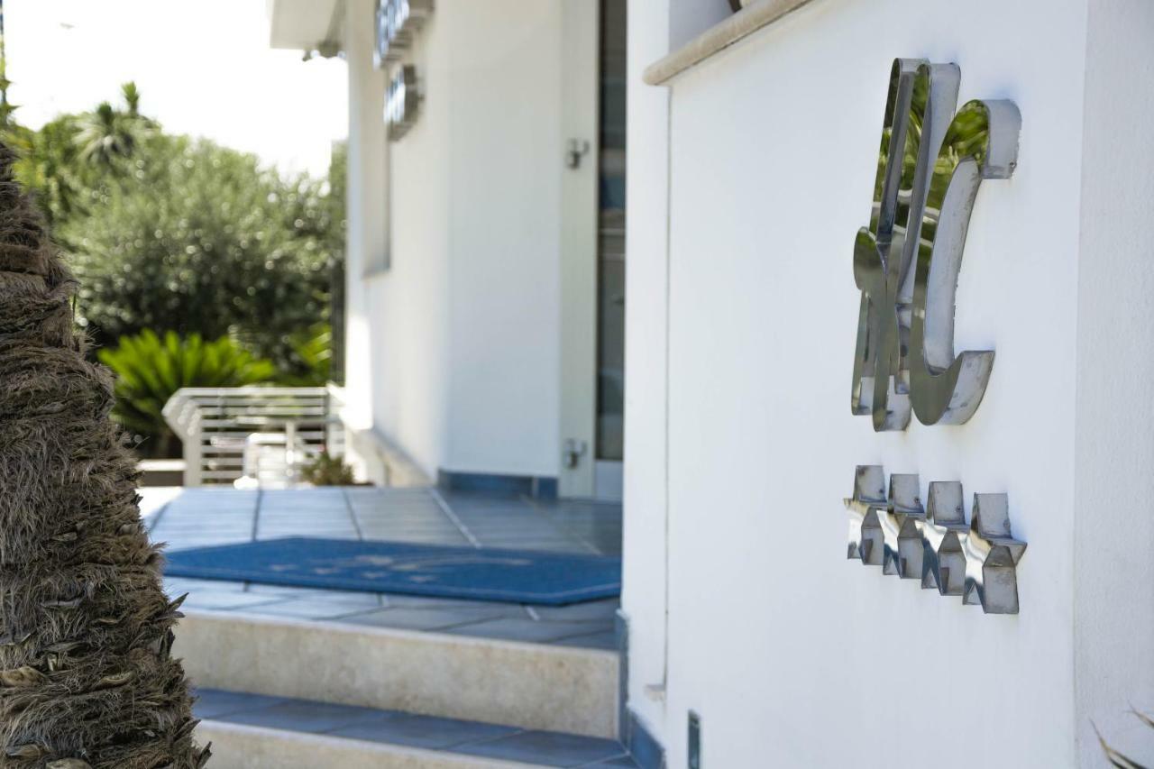 Hotel Haus Charlotte San Benedetto del Tronto Exteriör bild